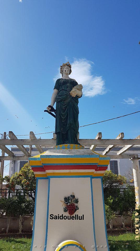 MISSERGHIN MONUMENT DEDIE A LA VIGNE.jpg